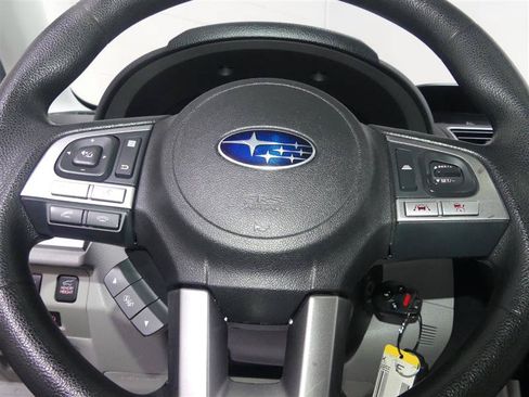 Used 2018 Subaru Forester 2.5i Premium AWD/4WD image 31