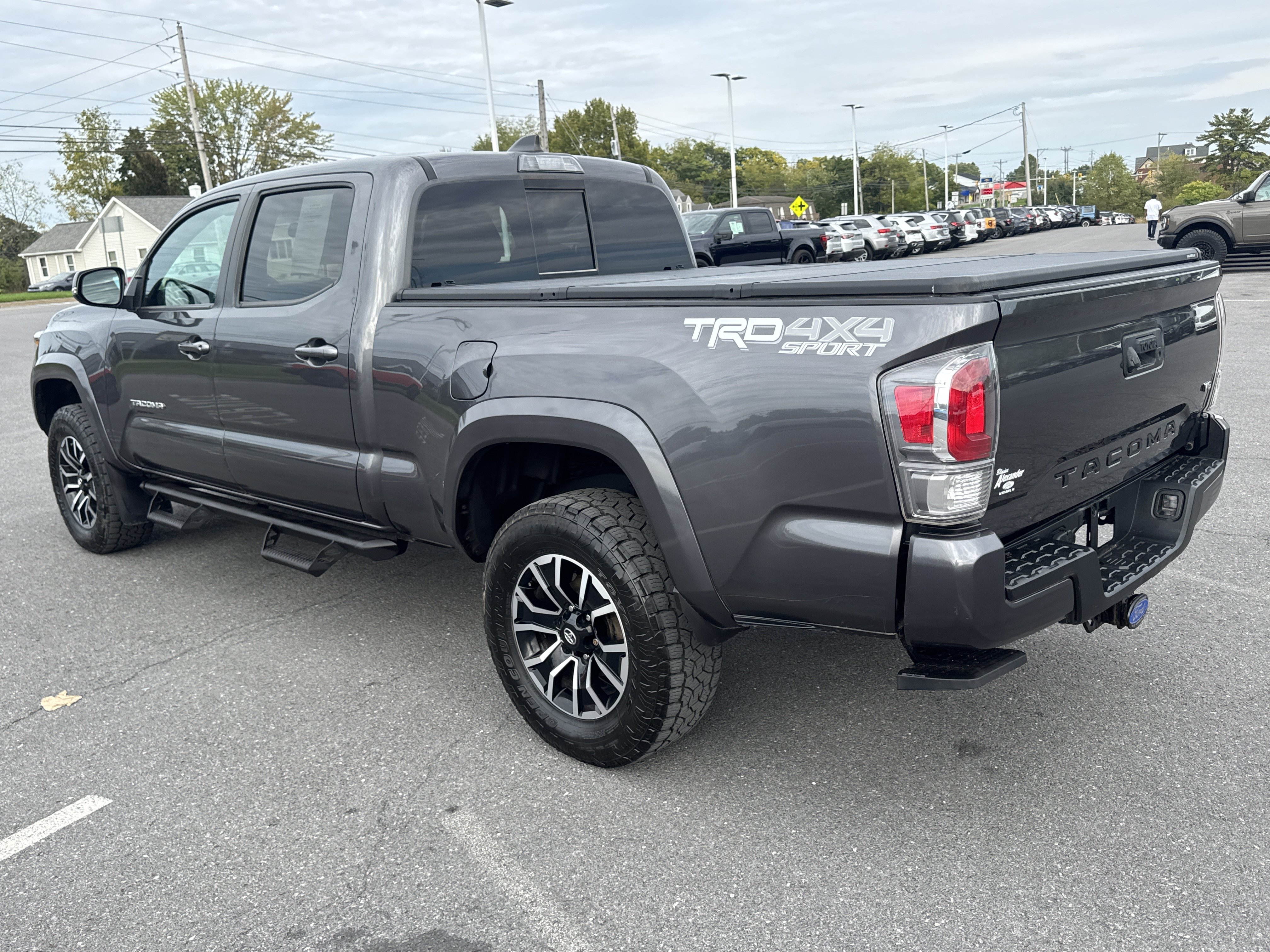 Used 2021 Toyota Tacoma TRD Sport AWD/4WD image 6