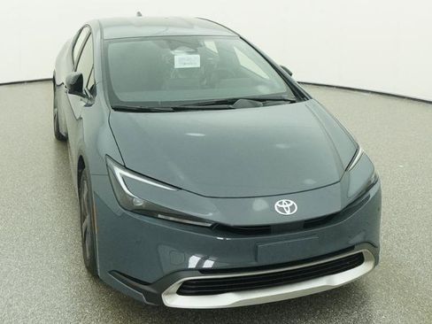 New 2026 Toyota Prius Plug-In Hybrid image 5
