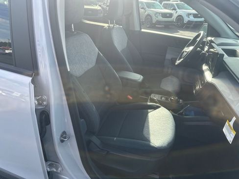 New 2025 Ford Maverick XLT FWD image 13