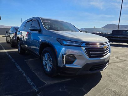 Used 2023 Chevrolet Traverse LT