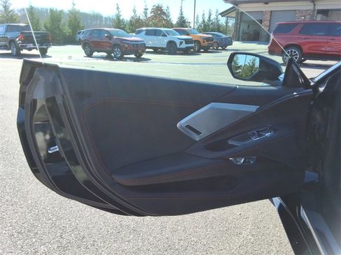 Used 2020 Chevrolet Corvette Stingray Premium Cpe w/ 3LT Preferred Equipment Group image 22