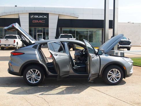 New 2026 Buick Envista Preferred w/ Advanced Safety Package image 31