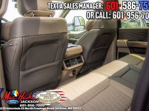 New 2026 Ford F250 Platinum w/ Platinum Plus Package AWD/4WD image 15