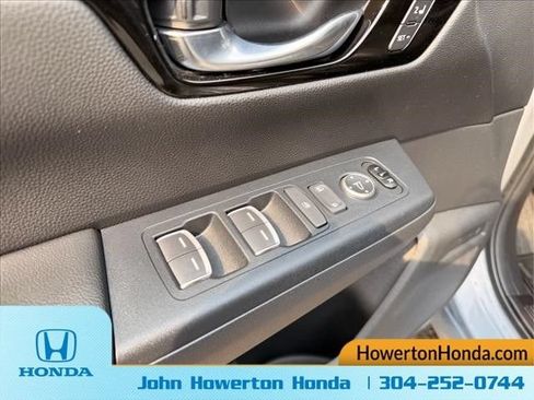 Used 2025 Honda CR-V EX-L image 15