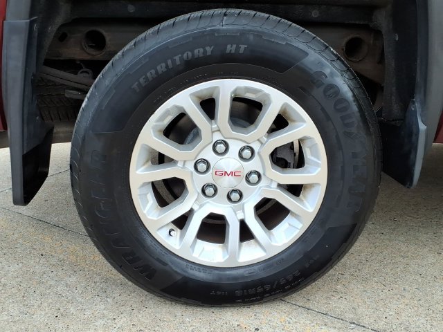 Used 2017 GMC Sierra 1500 SLE w/ SLE Value Package AWD/4WD image 8