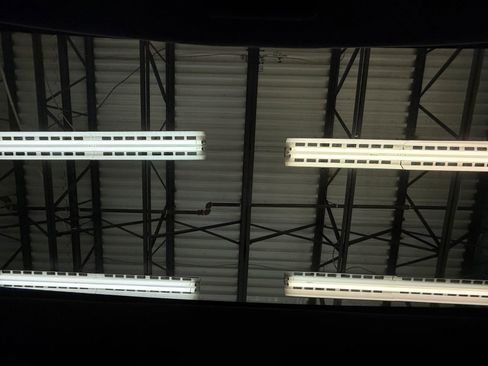 Used 2017 Ford Taurus SHO w/ Driver Assist Package image 38