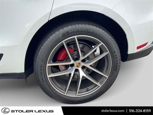 Used 2023 Porsche Macan S image 14