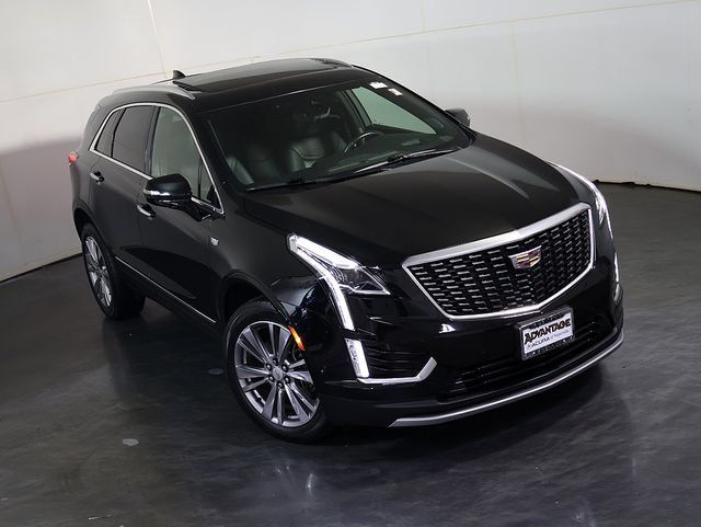 Used 2024 Cadillac XT5 Premium Luxury w/ Technology Package AWD/4WD image 7