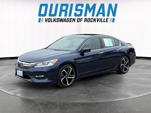 Used 2016 Honda Accord Sport image 2
