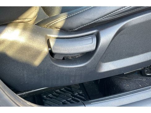 Used 2022 Kia Seltos SX w/ Sunroof Package image 23