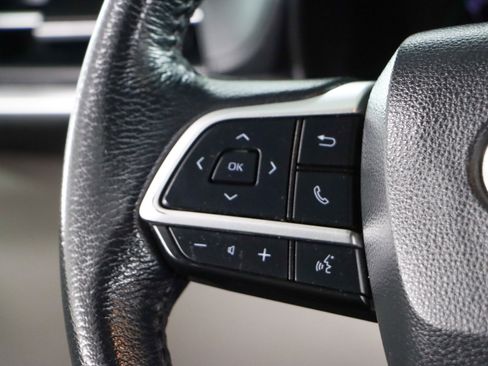 Used 2021 Toyota Sienna XLE image 13