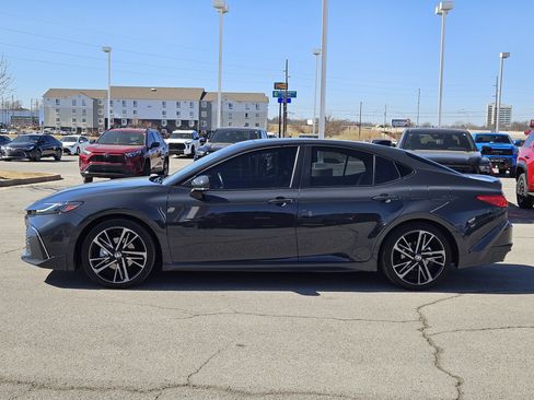 Used 2025 Toyota Camry XSE image 3