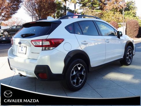 Used 2019 Subaru Crosstrek 2.0i Premium w/ Eyesight System image 4