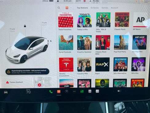 Used 2018 Tesla Model 3 Mid Range image 16