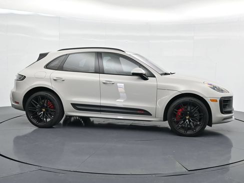 Certified 2024 Porsche Macan GTS AWD/4WD image 8