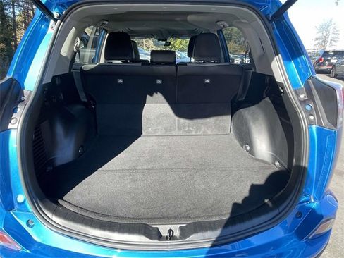Used 2018 Toyota RAV4 Limited image 8