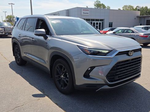 Used 2026 Toyota Grand Highlander AWD Hybrid image 15