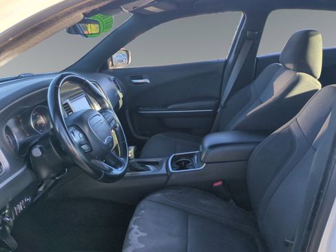 Used 2022 Dodge Charger SXT image 9