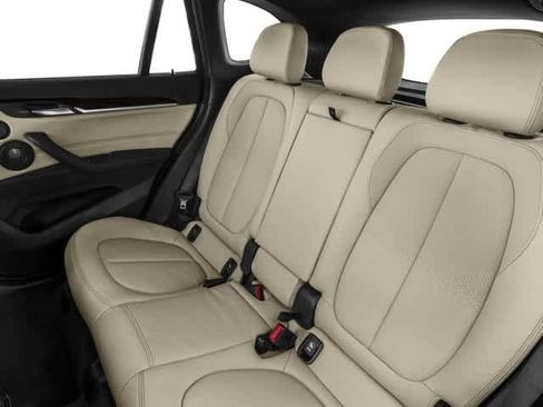 Used 2017 BMW X1 xDrive28i image 14