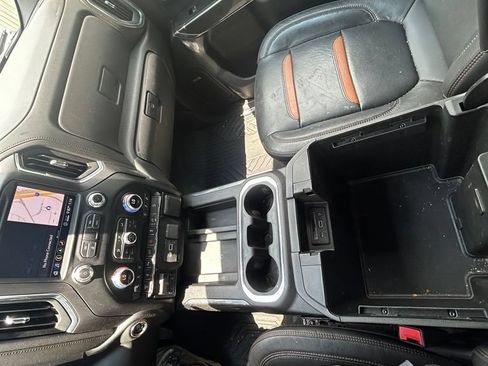 Used 2020 GMC Sierra 2500 AT4 w/ AT4 Premium Package AWD/4WD image 36