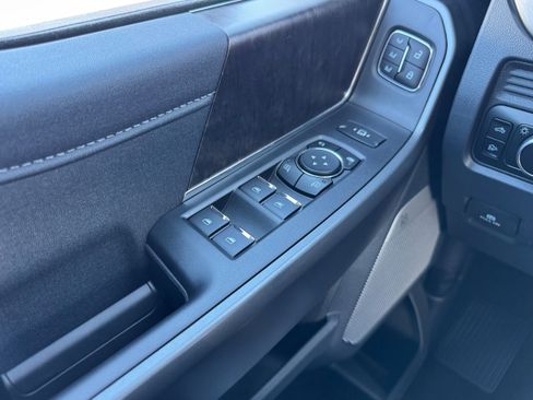 New 2026 Ford F250 Lariat w/ Black Appearance Package image 43