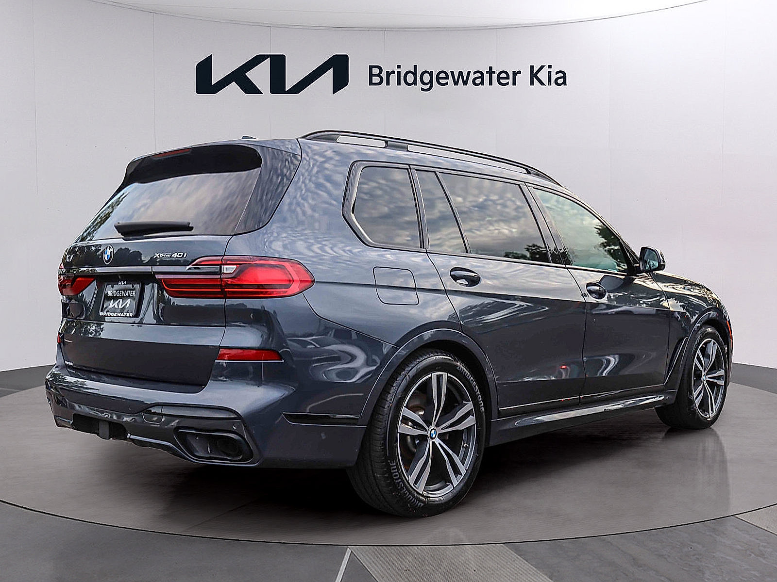 Used 2020 BMW X7 xDrive40i w/ M Sport Package AWD/4WD image 6