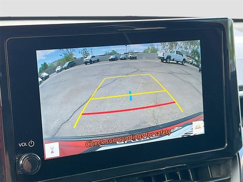 Used 2024 Toyota Corolla Cross XLE image 14