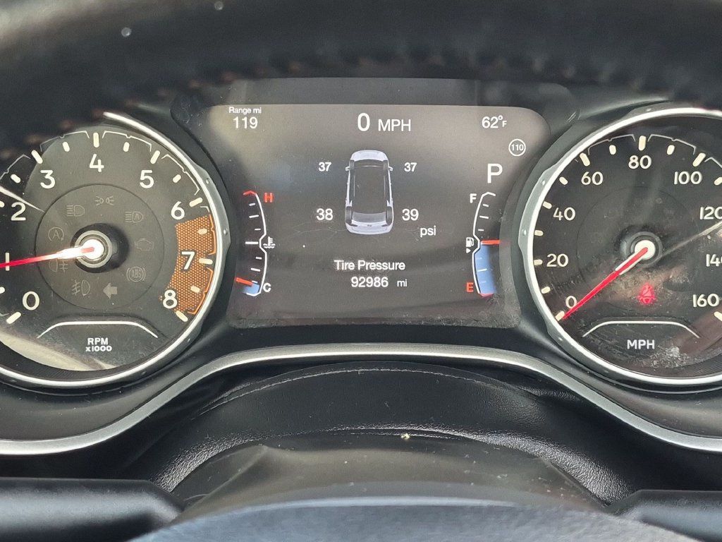 Used 2018 Jeep Compass Limited w/ Navigation Group AWD/4WD image 14