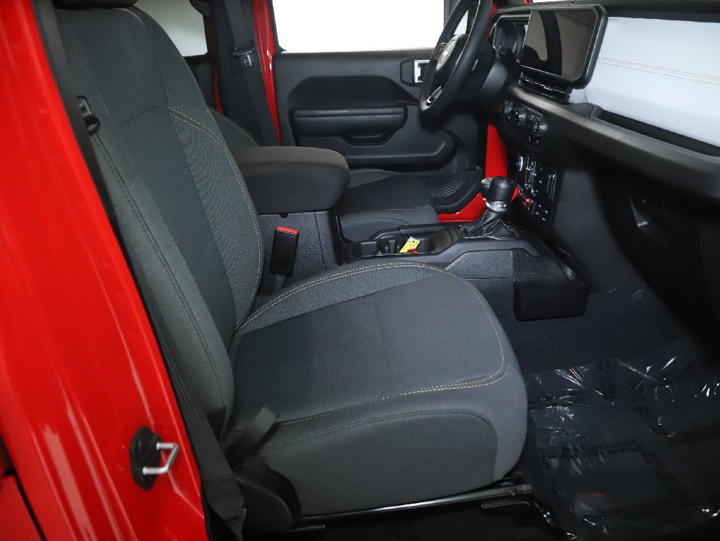 Used 2025 Jeep Wrangler Unlimited Sport AWD/4WD image 39