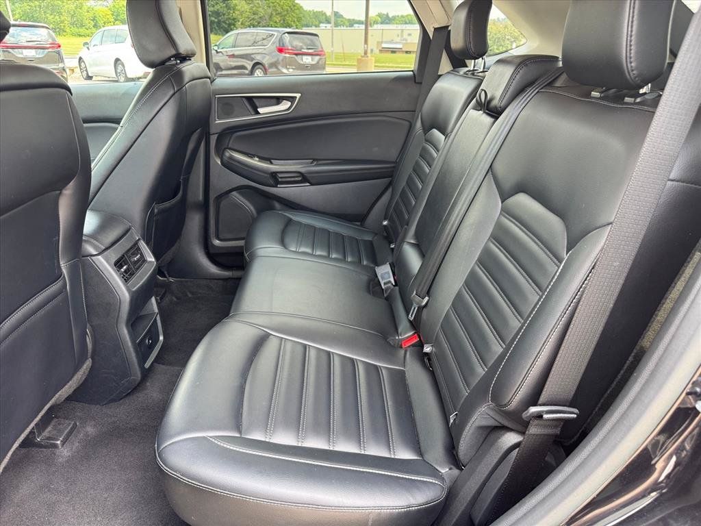 Used 2024 Ford Edge SEL AWD/4WD image 10
