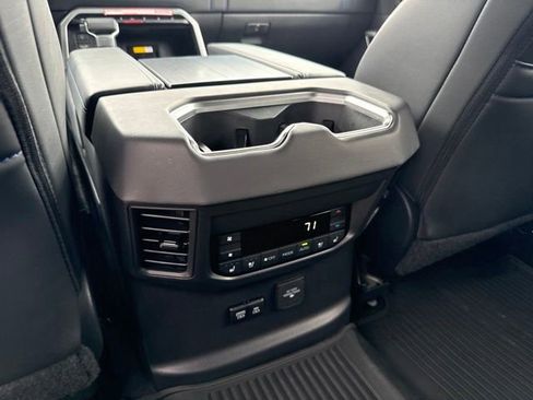 Used 2024 Toyota Sequoia Platinum AWD/4WD image 19
