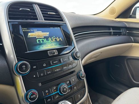 Used 2015 Chevrolet Malibu LT image 23