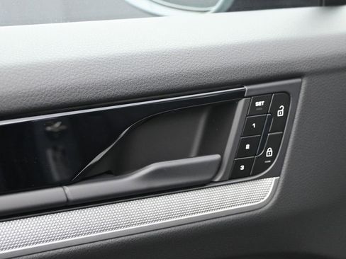 New 2026 Porsche Cayenne Coupe image 19