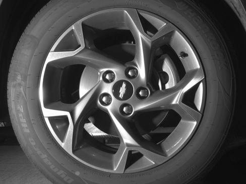 Used 2025 Chevrolet Trax LT w/ LT Convenience Package image 13