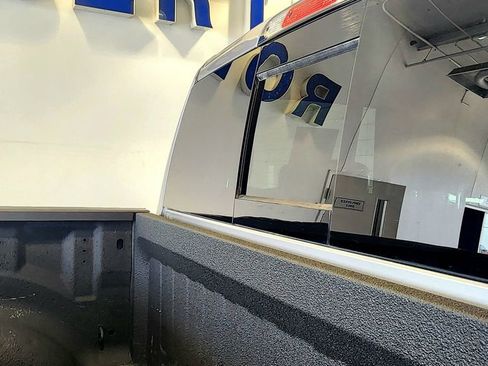 Used 2022 RAM 1500 Laramie image 4