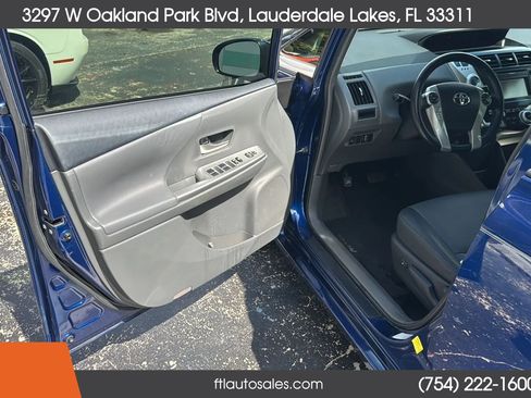 Used 2014 Toyota Prius V Five FWD image 16