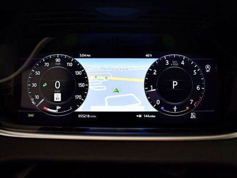 Used 2020 Land Rover Range Rover Evoque SE image 39