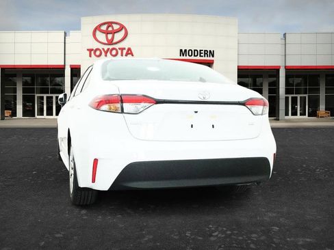 New 2026 Toyota Corolla LE FWD image 17