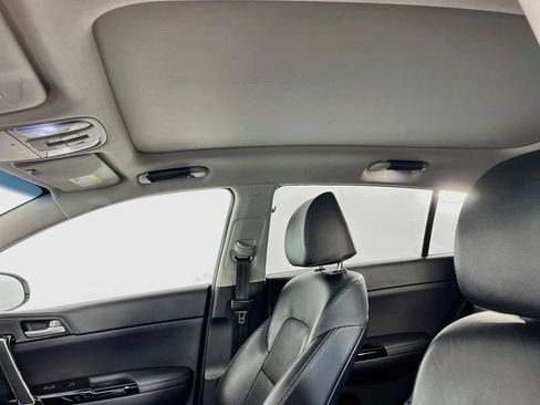 Used 2022 Kia Sportage EX w/ EX Technology Package FWD image 24