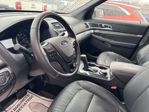 Used 2017 Ford Explorer Sport image 16