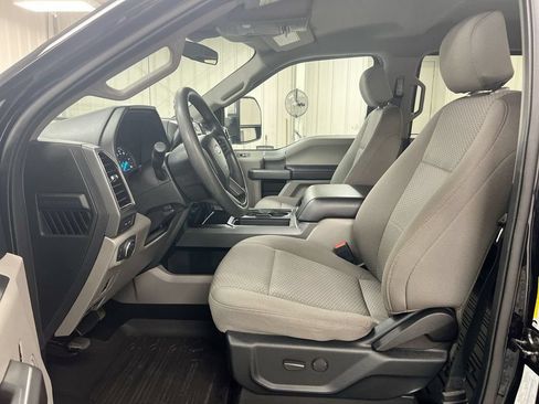 Used 2020 Ford F350 XLT w/ XLT Premium Package AWD/4WD image 19