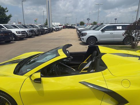 Used 2022 Chevrolet Corvette Stingray Premium Conv w/ Z51 Performance Package RWD image 27