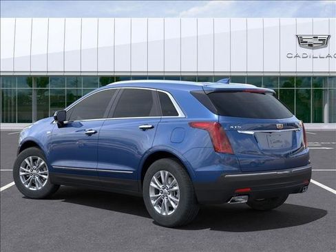 New 2025 Cadillac XT5 Luxury image 3