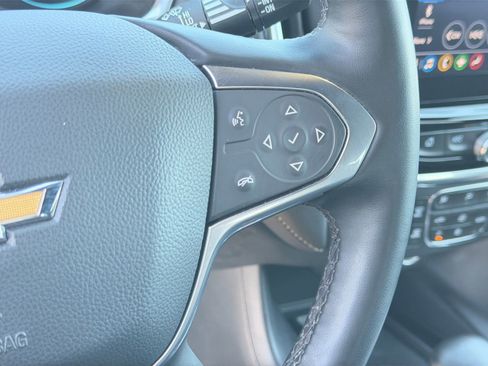 Used 2023 Chevrolet Traverse LT AWD/4WD image 24