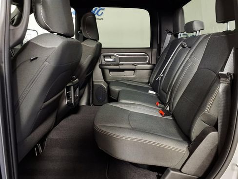 Used 2024 RAM 2500 Big Horn w/ Sport Appearance Package AWD/4WD image 9