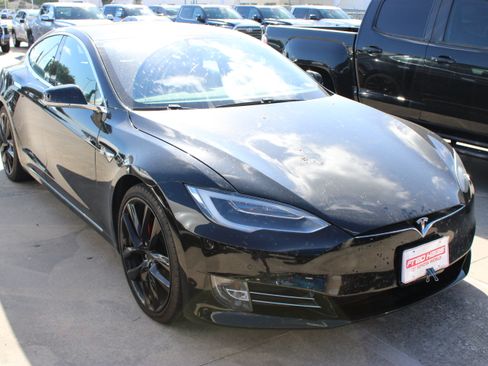 Used 2018 Tesla Model S P100D AWD/4WD image 2