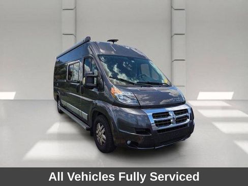 Used 2017 RAM ProMaster 3500 w/ Premium Appearance Group FWD image 3