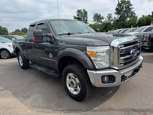 Used 2016 Ford F250 XLT w/ Camper Package AWD/4WD image 7