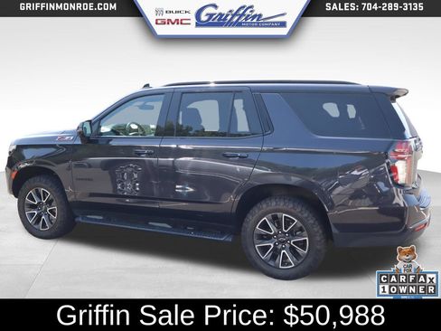Used 2022 Chevrolet Tahoe Z71 w/ Luxury Package AWD/4WD image 3